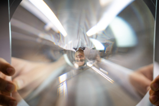 An image of Dr. Michal Karpiński obtained using a standard Fresnel lens (photo: Mirosław Kaźmierczak, source: University of Warsaw).